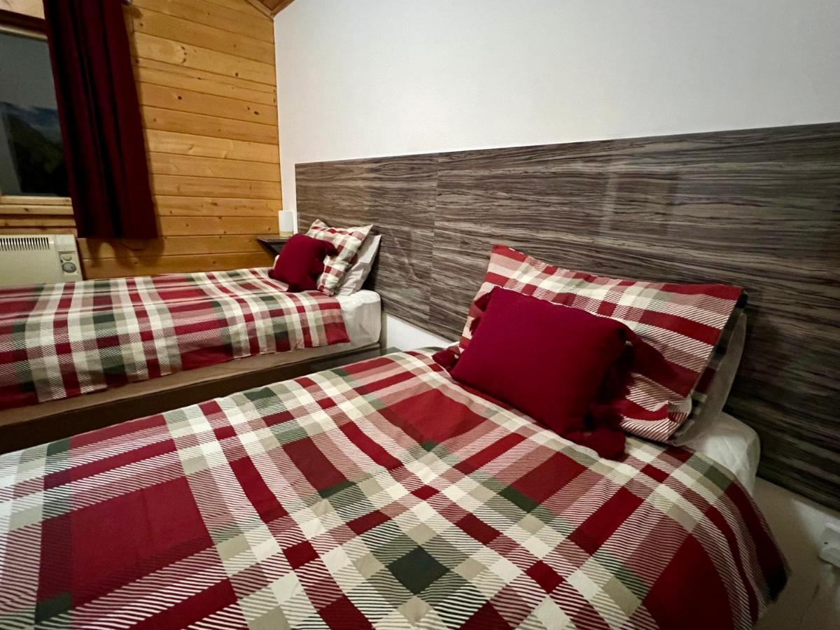 Tufty Lodge, Lake Pochard Lodge 9 South Cerney Εξωτερικό φωτογραφία