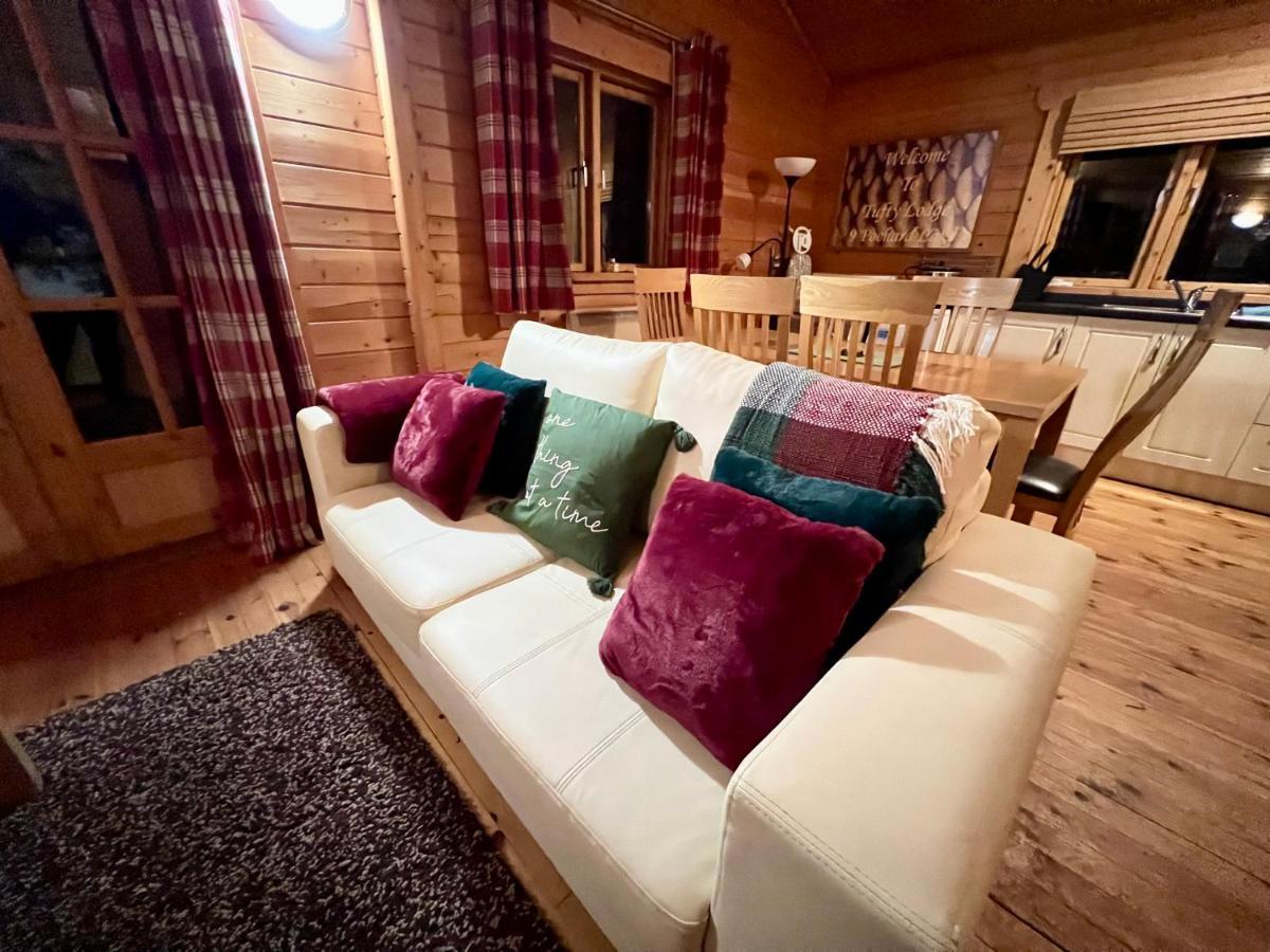 Tufty Lodge, Lake Pochard Lodge 9 South Cerney Εξωτερικό φωτογραφία