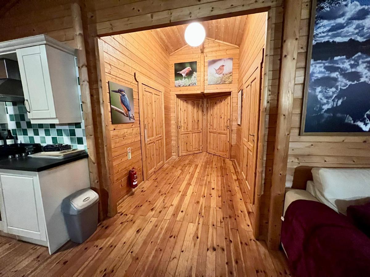 Tufty Lodge, Lake Pochard Lodge 9 South Cerney Εξωτερικό φωτογραφία