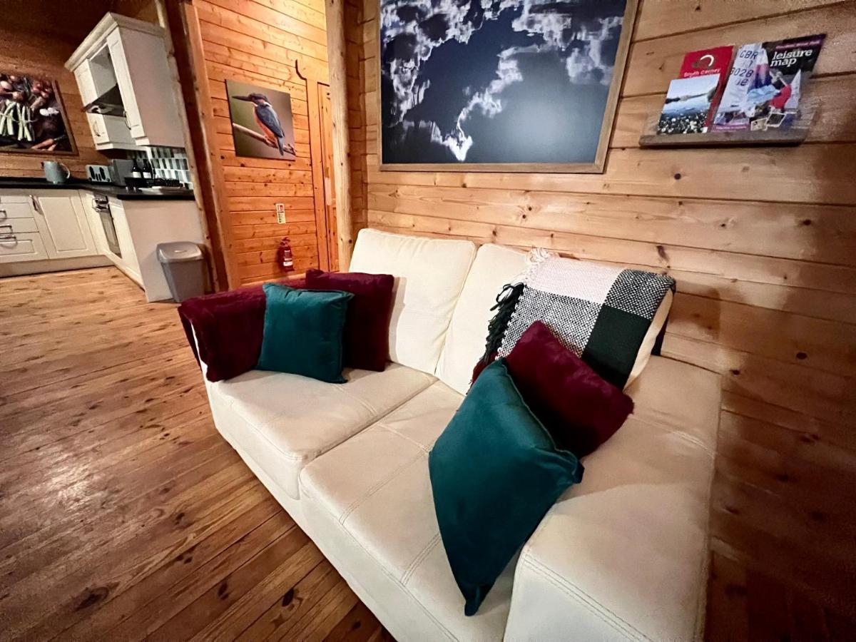 Tufty Lodge, Lake Pochard Lodge 9 South Cerney Εξωτερικό φωτογραφία